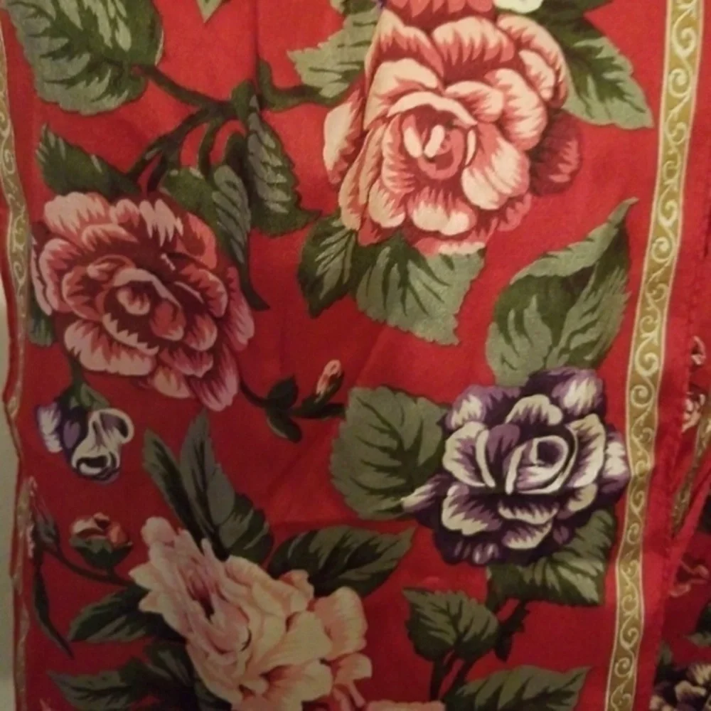 Vintage Charter club Roses‎ silk scarf